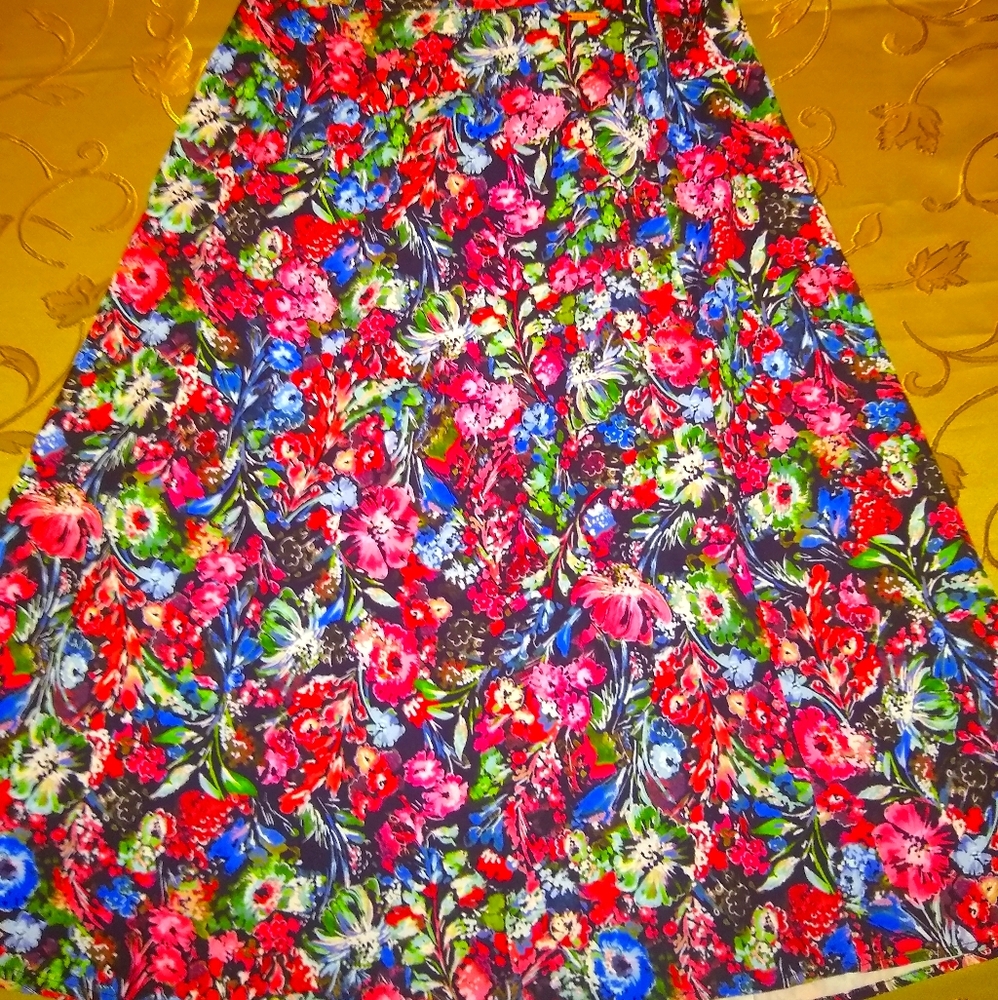 Tahari New Multi-colored Skirt